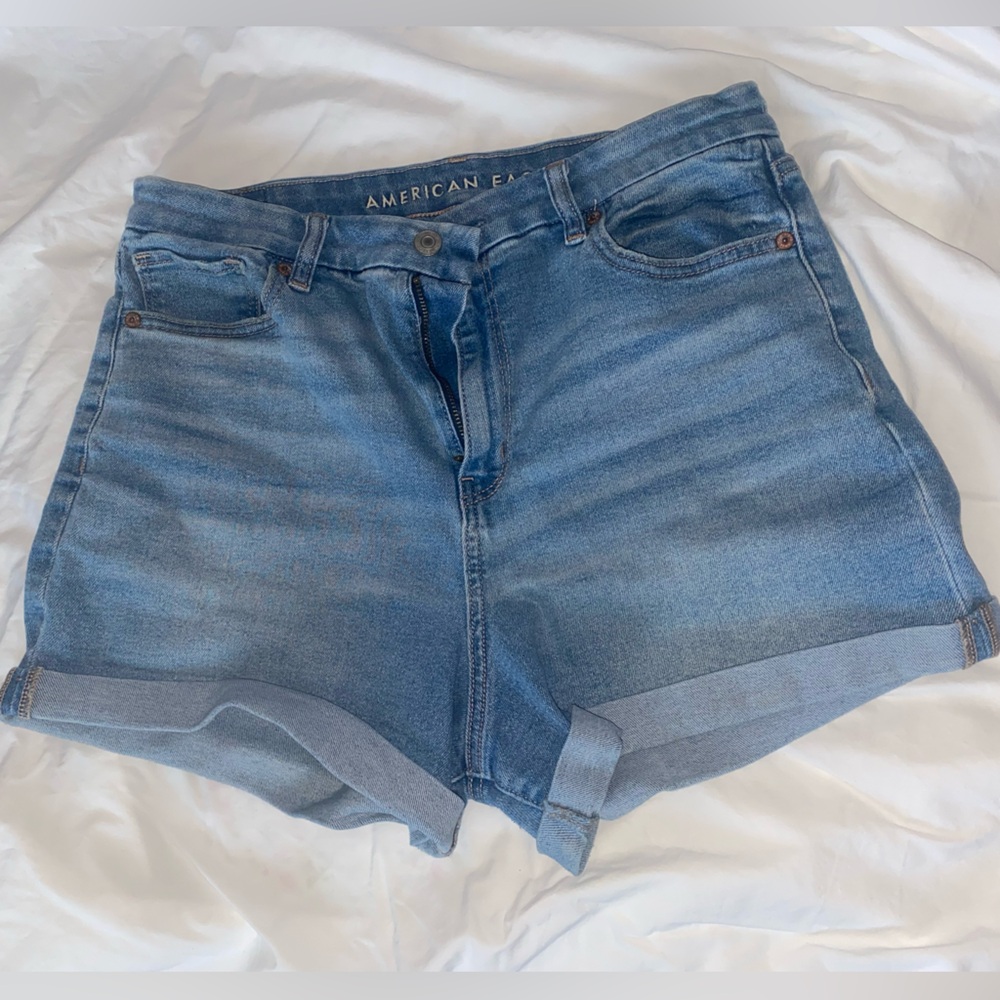 American Eagle Curvy Mom Jean Shorts